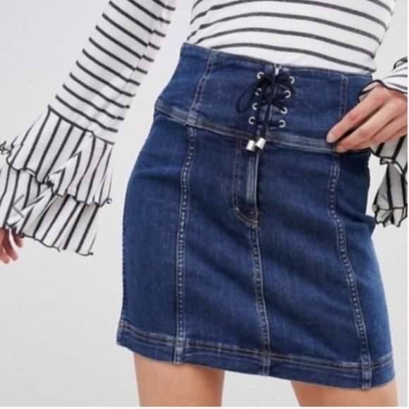 Free People Lace Up Modern Femme High Waisted Mini Skirt Size 2 - Picture 8 of 9